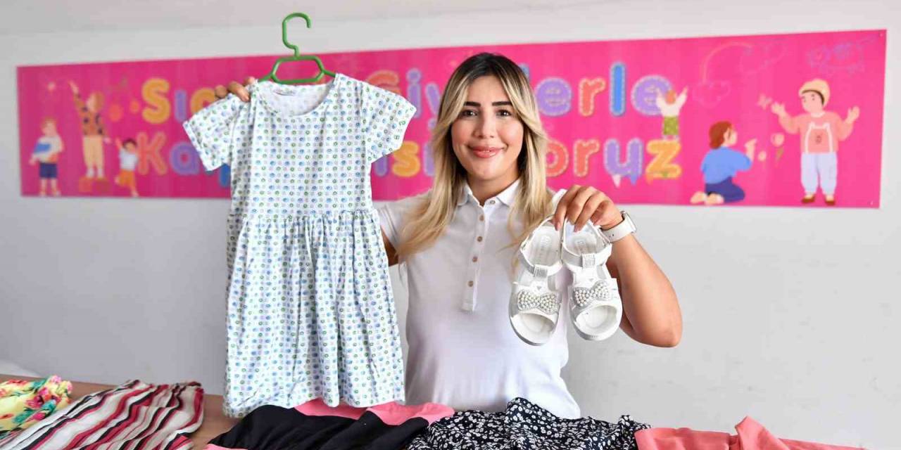 Mersin’deki Kıyafet Evinde Bayram Sevinci