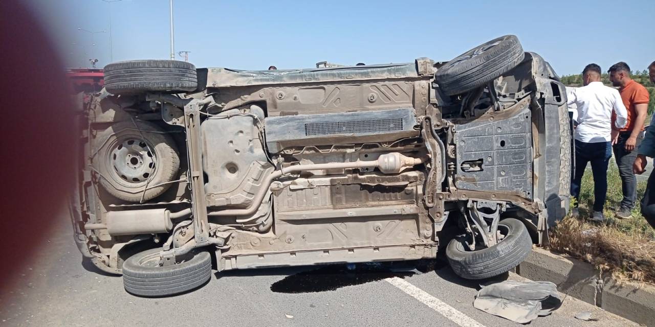 Ağrı’da İki Otomobil Çarpıştı: 4 Yaralı