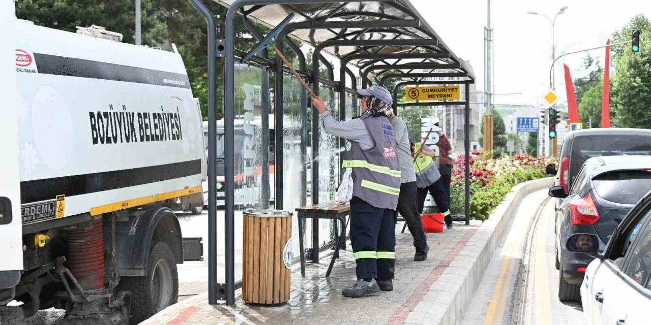 Boztram İstasyonlarında Temizlik Çalışmaları