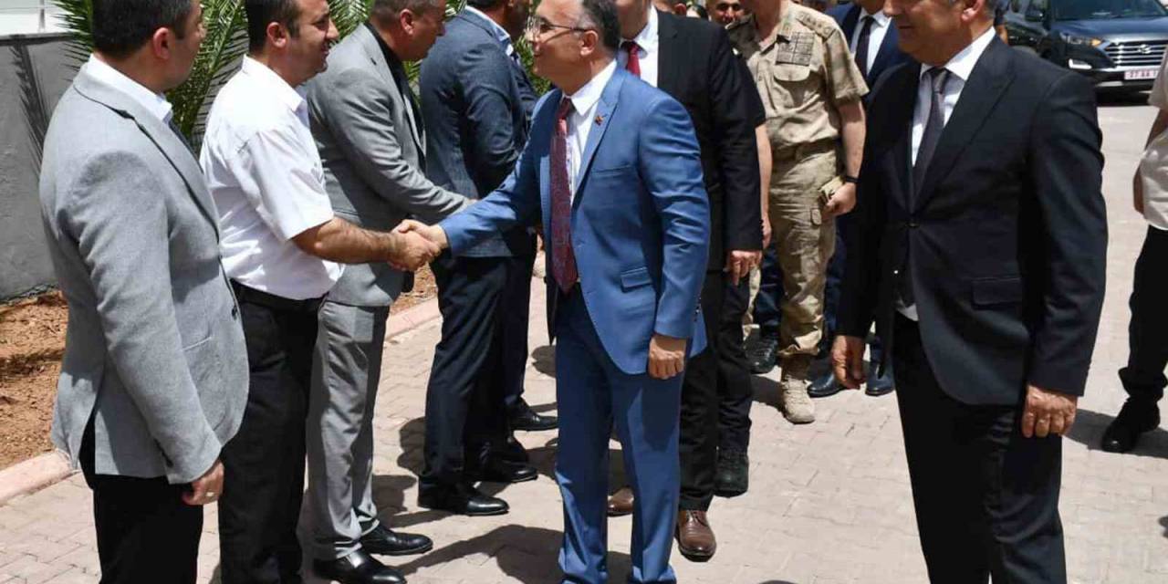 Vali Çeber’den Başkan Özdemir’e Hayırlı Olsun Ziyareti