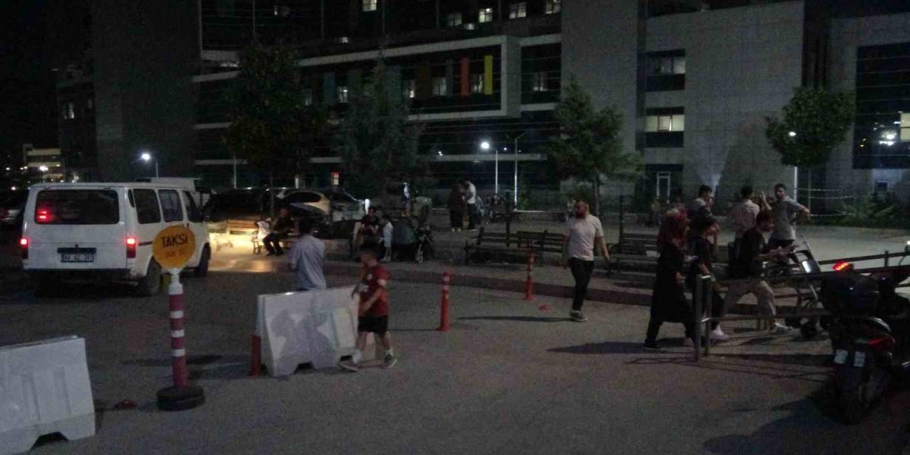 Malatya’da 58 İşçi Gıda Zehirlenmesi Şüphesiyle Hastaneye Kaldırıldı