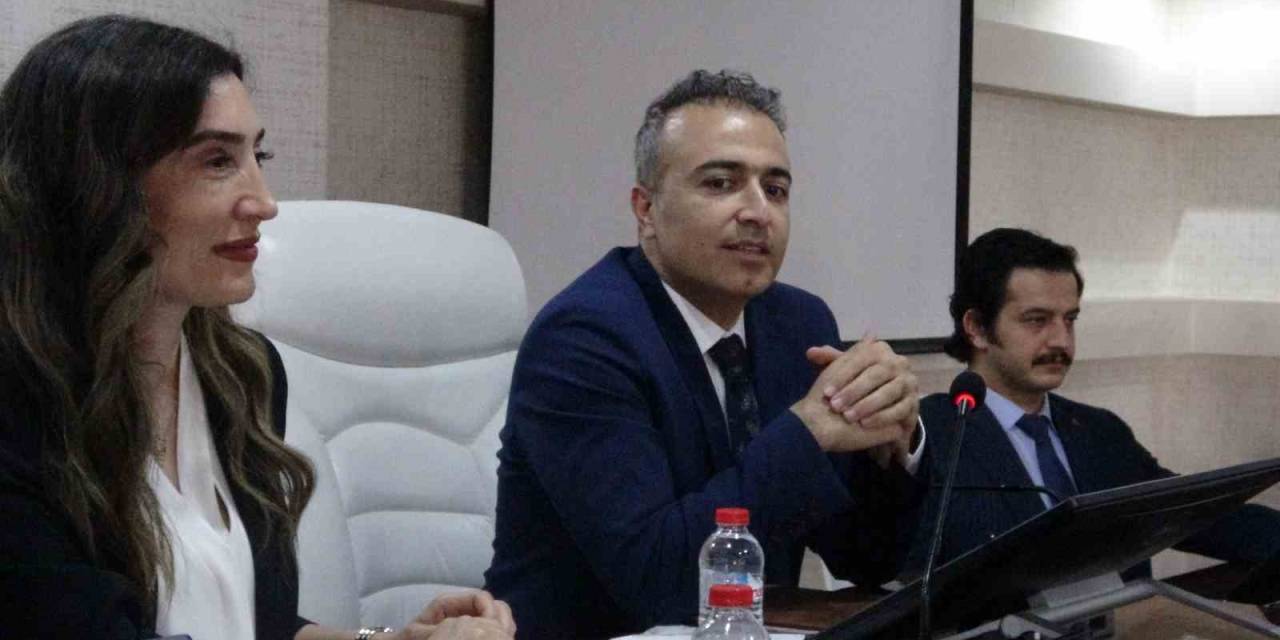 Ardahan’da Alevi Sorunları Masaya Yatırıldı