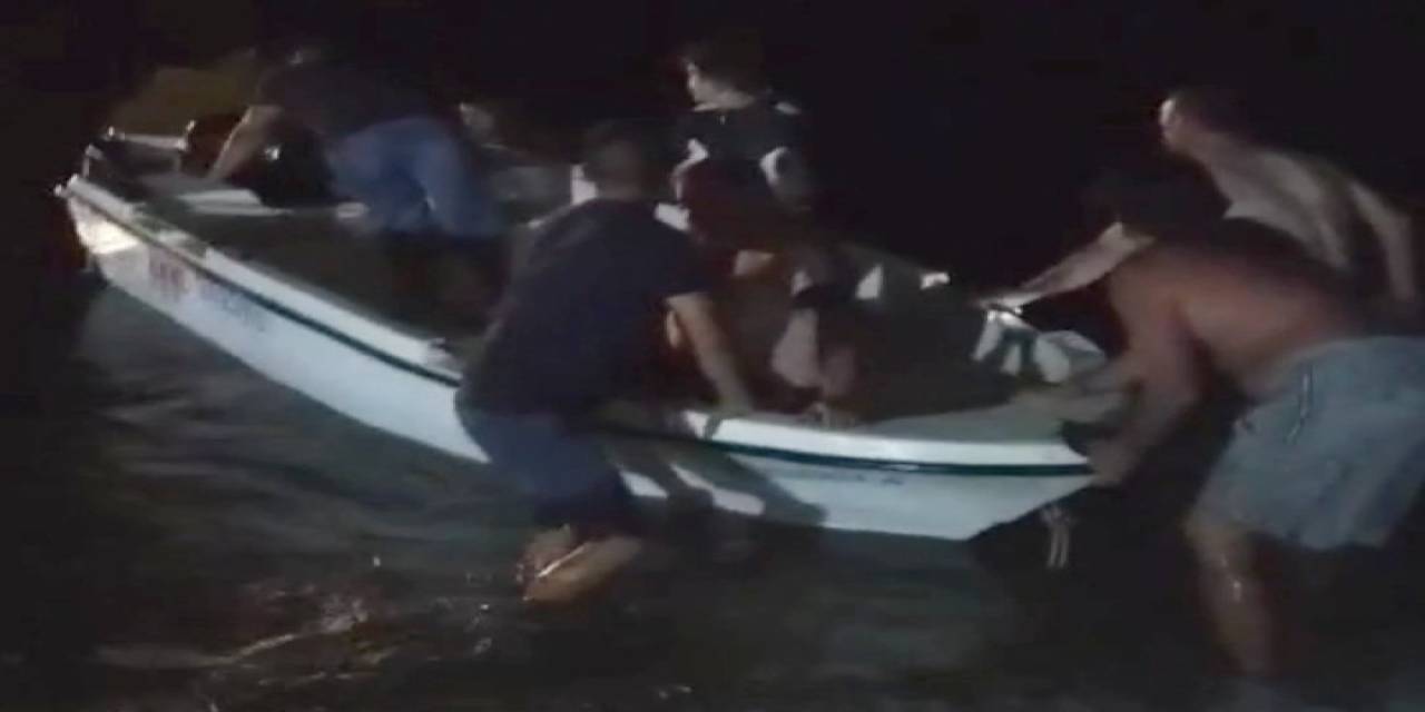 Denizin Ortasında Can Pazarı: Mahsur Kalanları Kurtarmak İçin Zamanla Yarıştılar