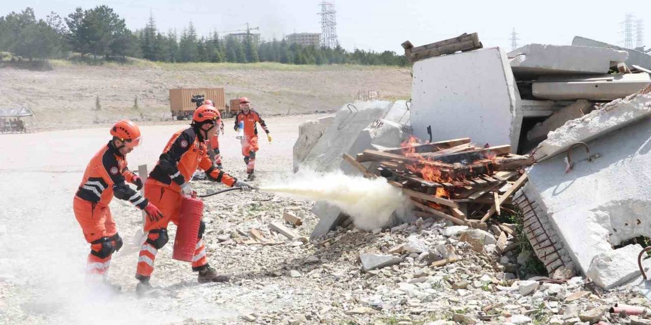’insani Yardım Tatbikatı-2024’ Seçkin Gözlemci Günü Tamamlandı