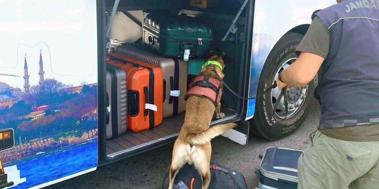 Jandarma’dan Bayram Öncesi 375 Personel İle Huzur Ve Güven Uygulaması