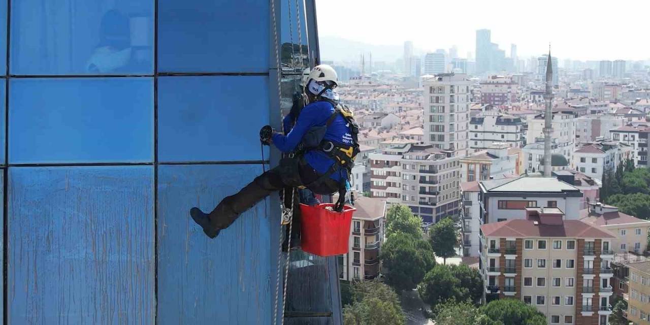 İstanbul’un Örümcek Adamları Havadan Görüntülendi