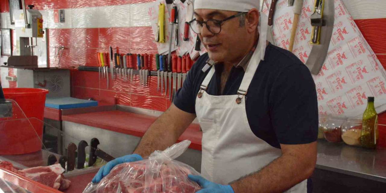 Uzmanı Uyardı: “Sıcakken Dolaba Konulan Et Bozulur”