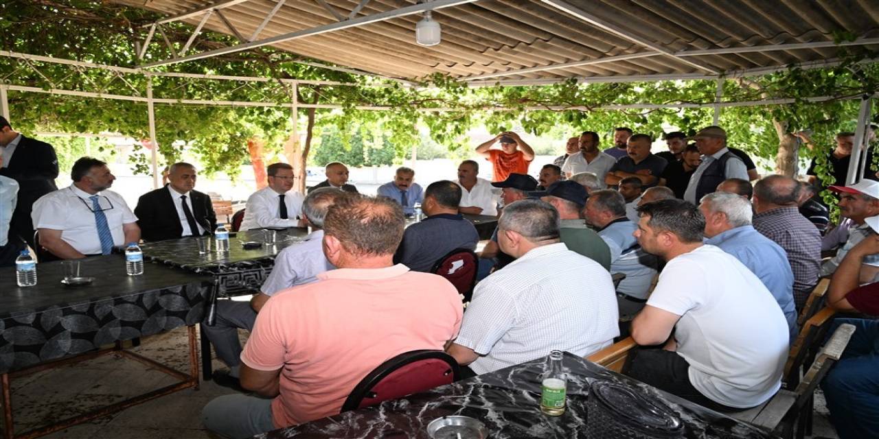 Vali Ünlü’den Dolu Zararına Maruz Kalan Çiftçileri Dinledi