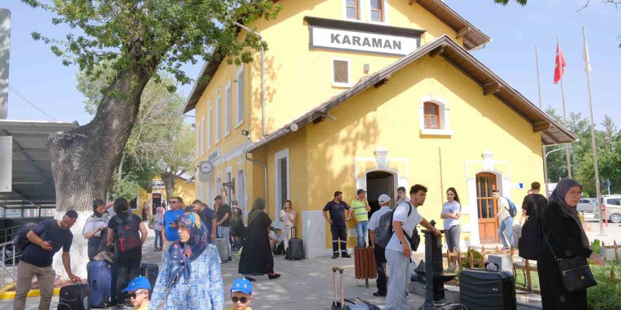 Karaman Yht Garında Bayram Yoğunluğu Yaşanıyor