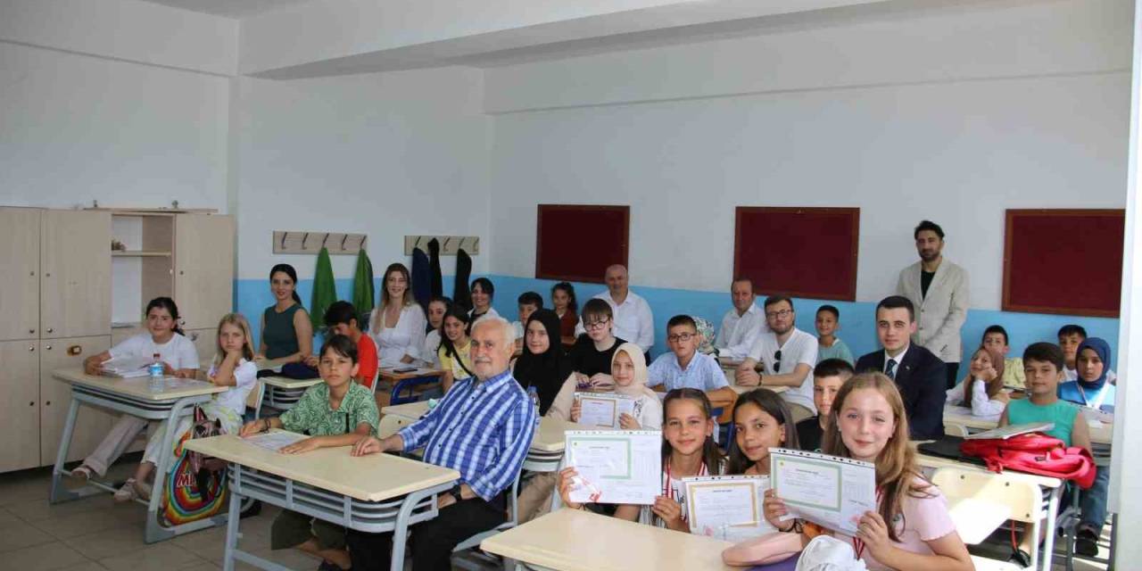 Düzce’de 73 Bin 700 Öğrenci Karne Aldı