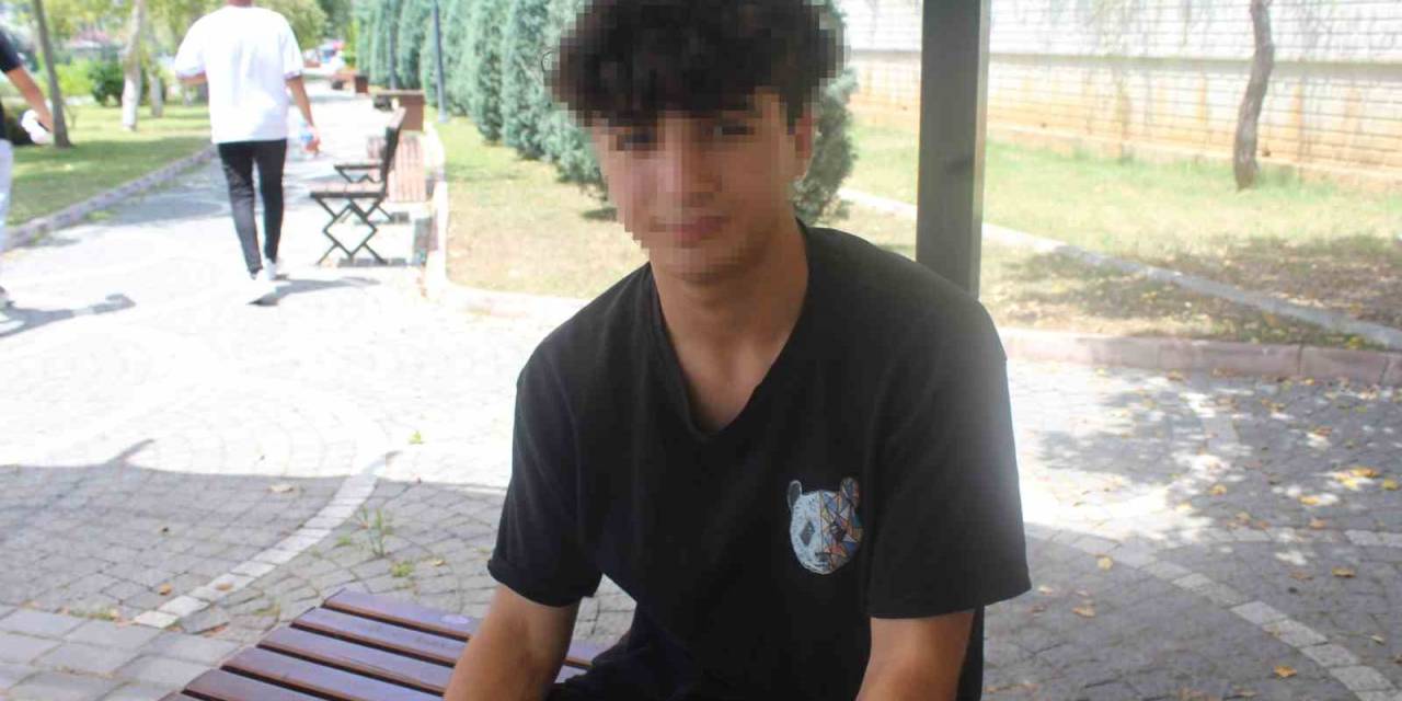 Alanya’da Otelin Lojmanında Futbol Oynadıkları İçin İki Çocuğun Darp Edildiği İddiası