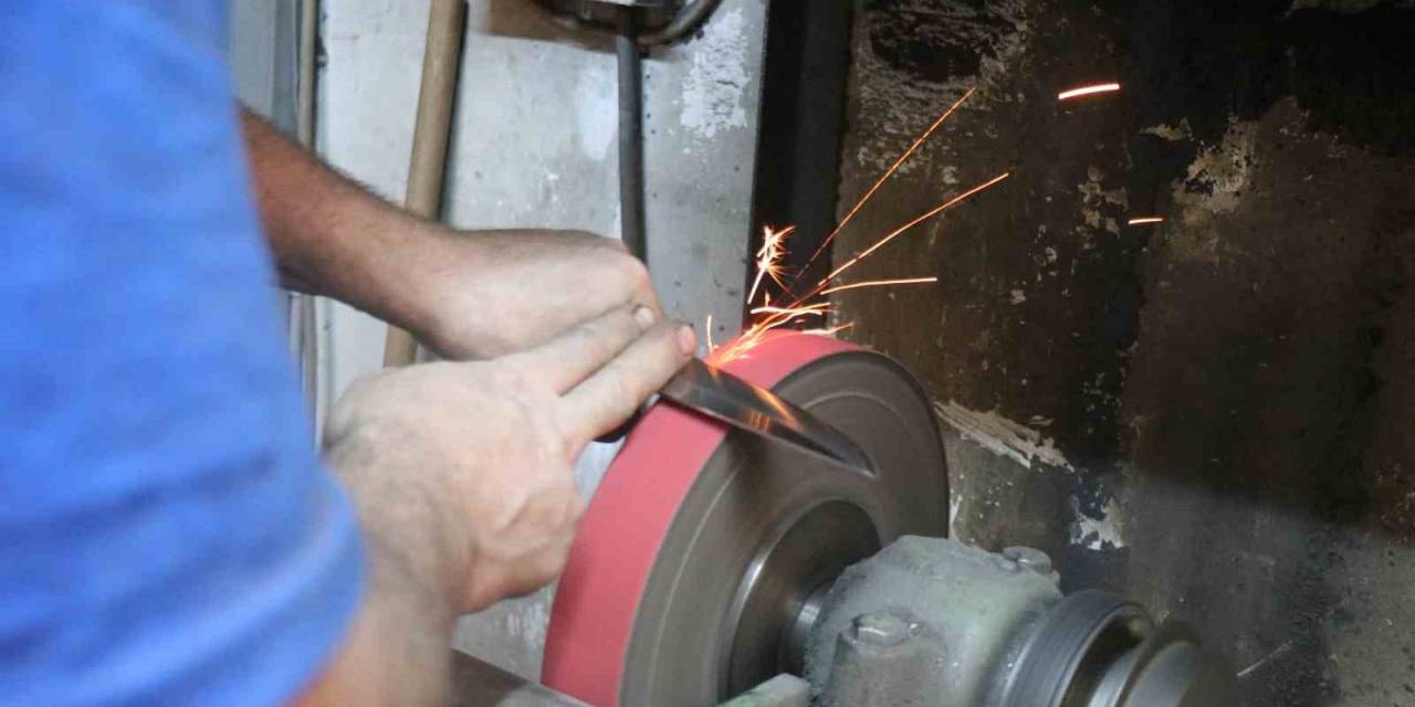 Normal Günden 20 Kat Daha Fazla Bıçak Biliyorlar