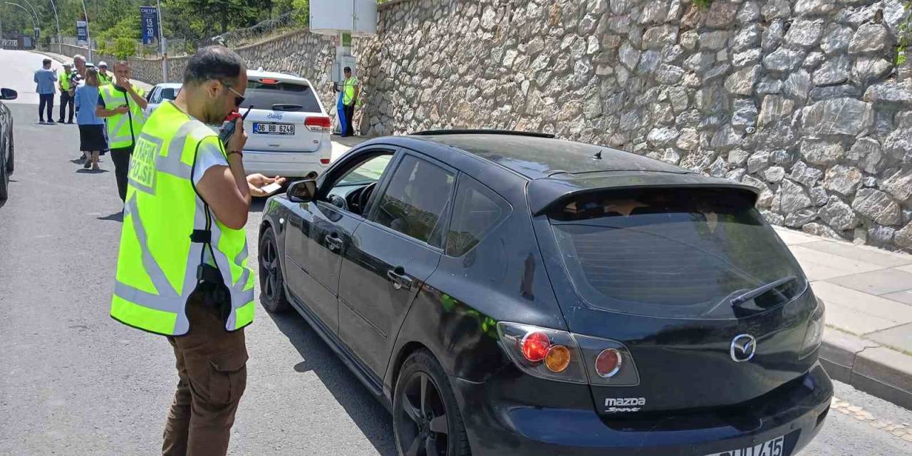 Başkentte Bayram Trafiği Denetimi 18 Bini Aşkın Polisle Gerçekleştiriliyor