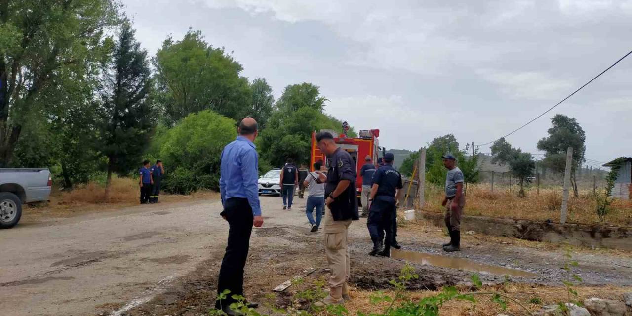 Alevler Yerleşim Alanlarını Tehdit Ediyor