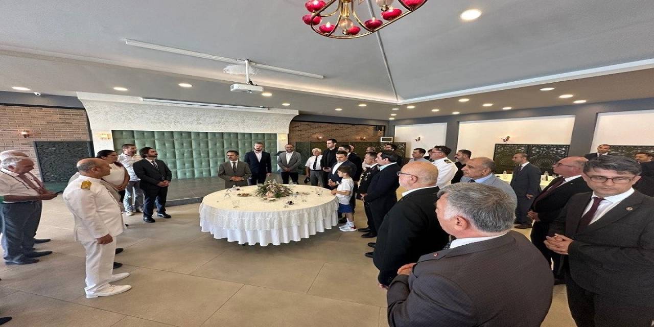 Çanakkale’de Protokol Bayramlaştı