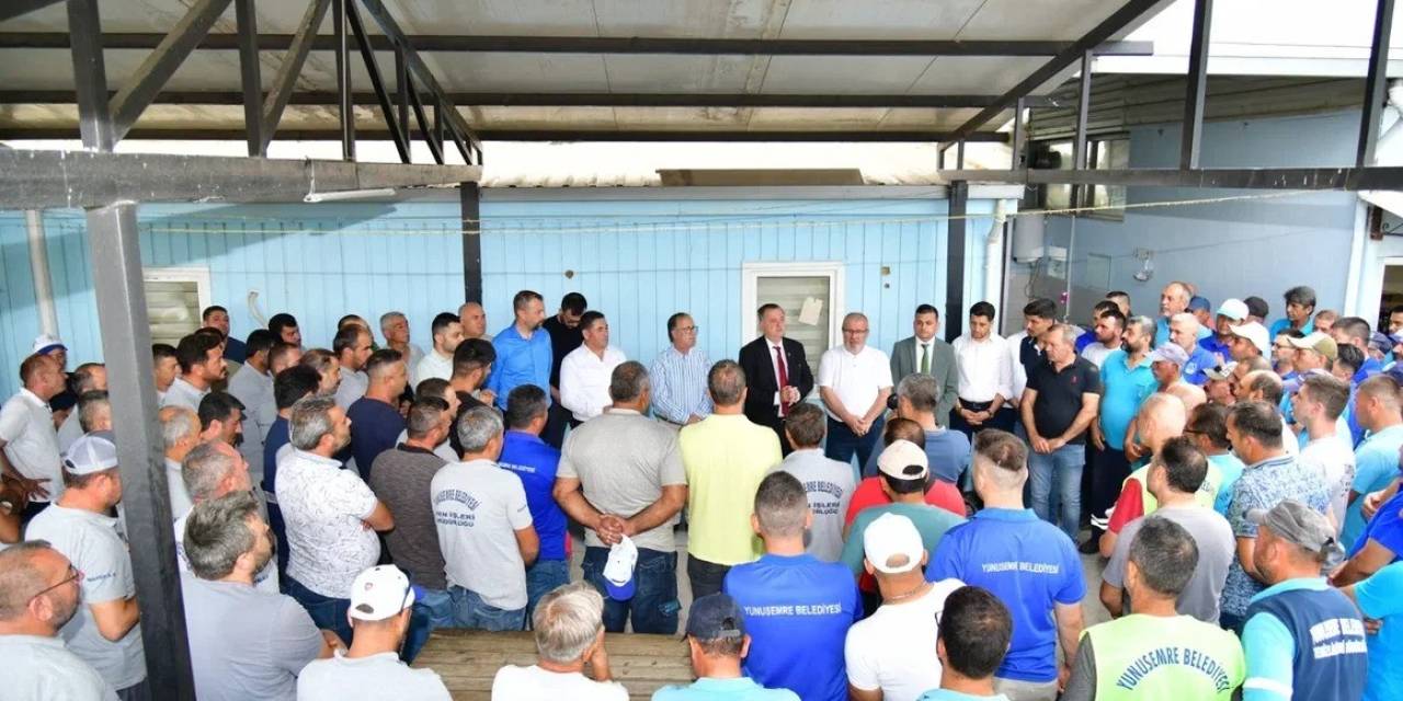 Başkan Balaban Personelin Bayramını Kutladı