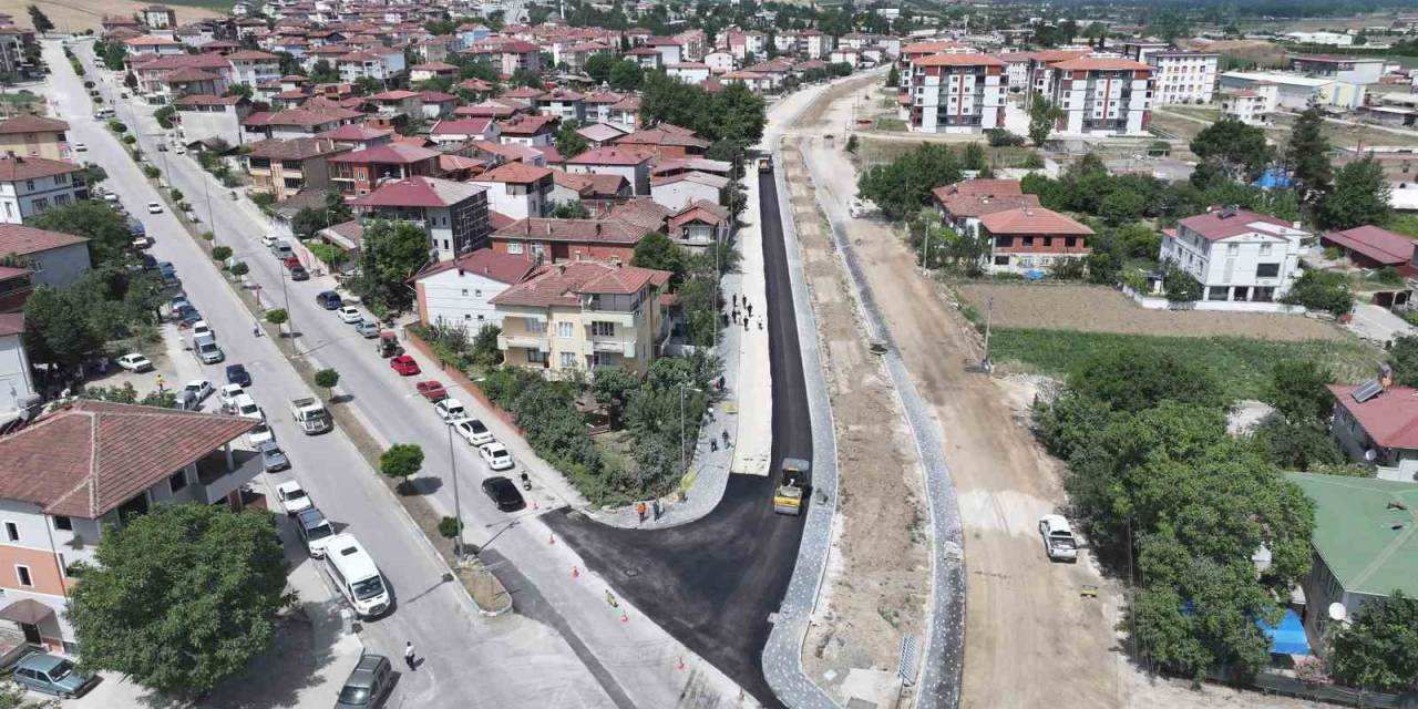 Erbaa Yılmaz Kayalar Bulvarı İkinci Etapta Asfalt Çalışmalarına Başlandı