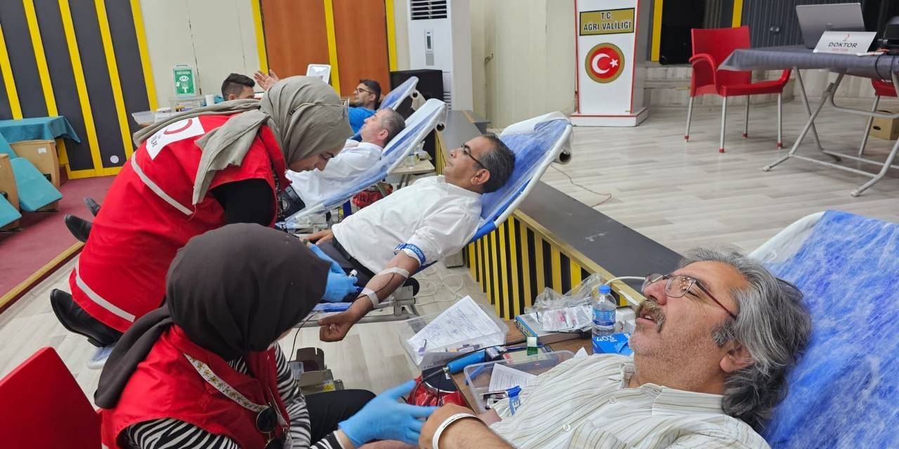 Ağrı’da  "Kan Ver, Can Ver" Kampanyası Düzenlendi