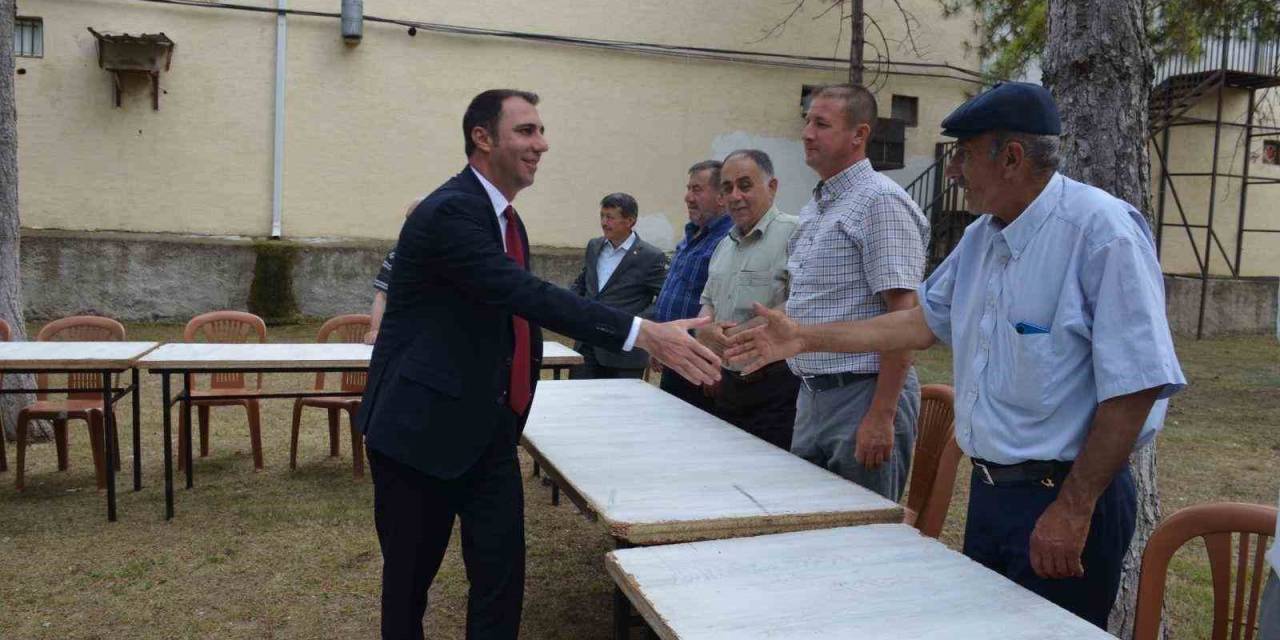 Başkan Karabacak Beylikovalılarla Bayramlaştı