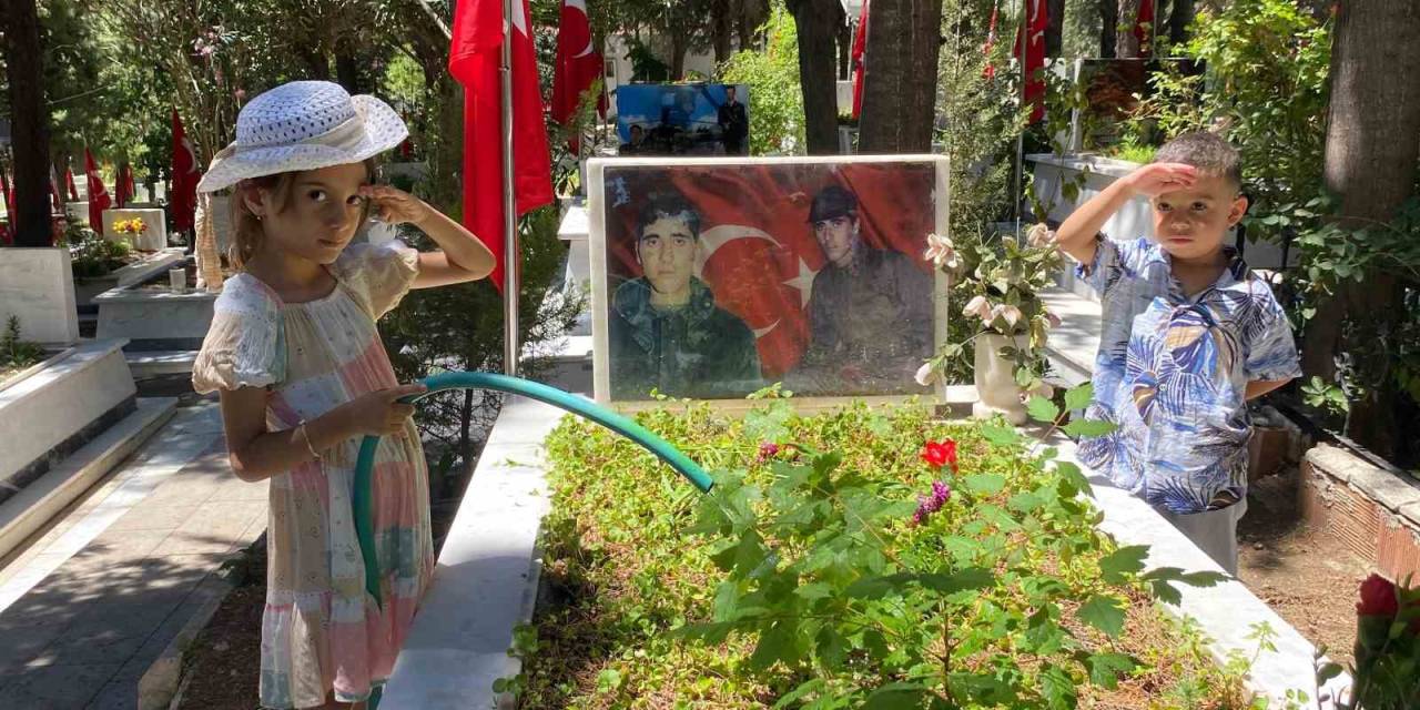 Şehit Yakınlarının Buruk Bayram Arefesi