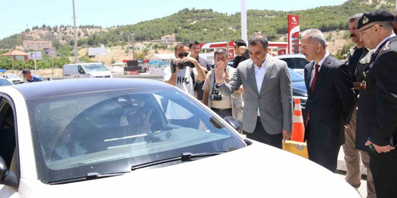 Saatte Ortalama Bin 600 Aracın Geçtiği Burdur’da, Bayram Boyunca 7 Bin 118 Güvenlik Personeli Görev Alacak