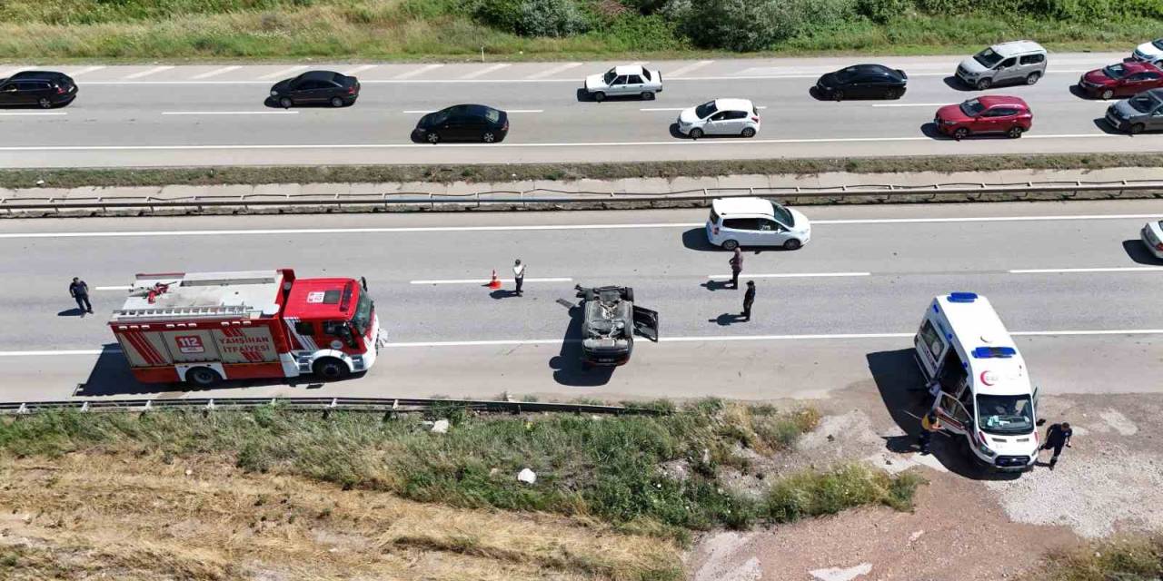 Ticari Araçla Çarpışan Otomobil 175 Metre Sürüklendi: 4 Yaralı