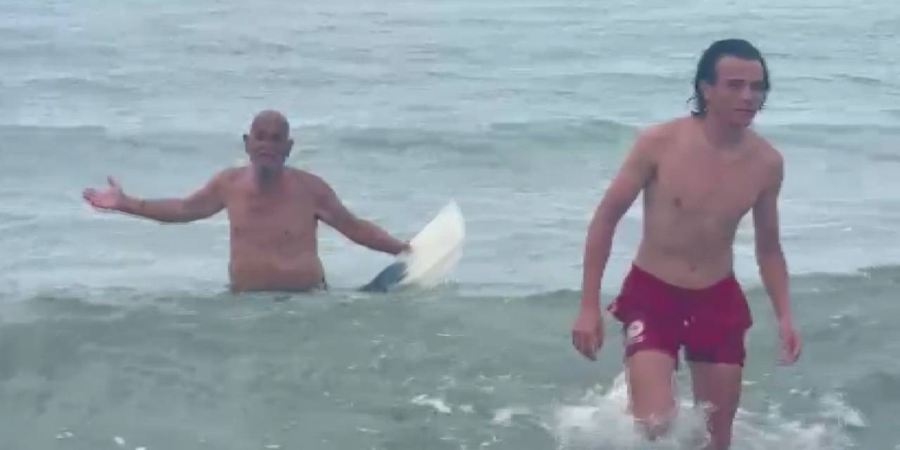 Açık Sularda Yüzen 83’lük Delikanlı Ekipleri Alarma Geçirdi