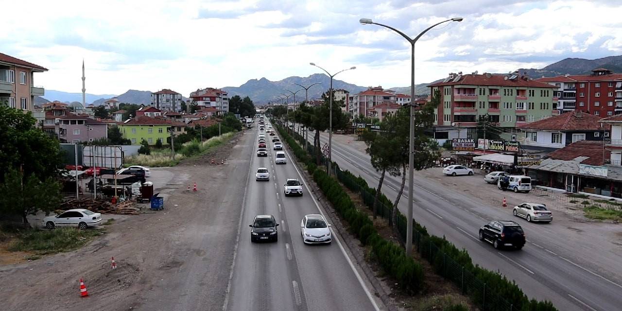 Karadeniz’i İstanbul’a Bağlayan D-100 Karayolunda Trafik Yoğunluğu