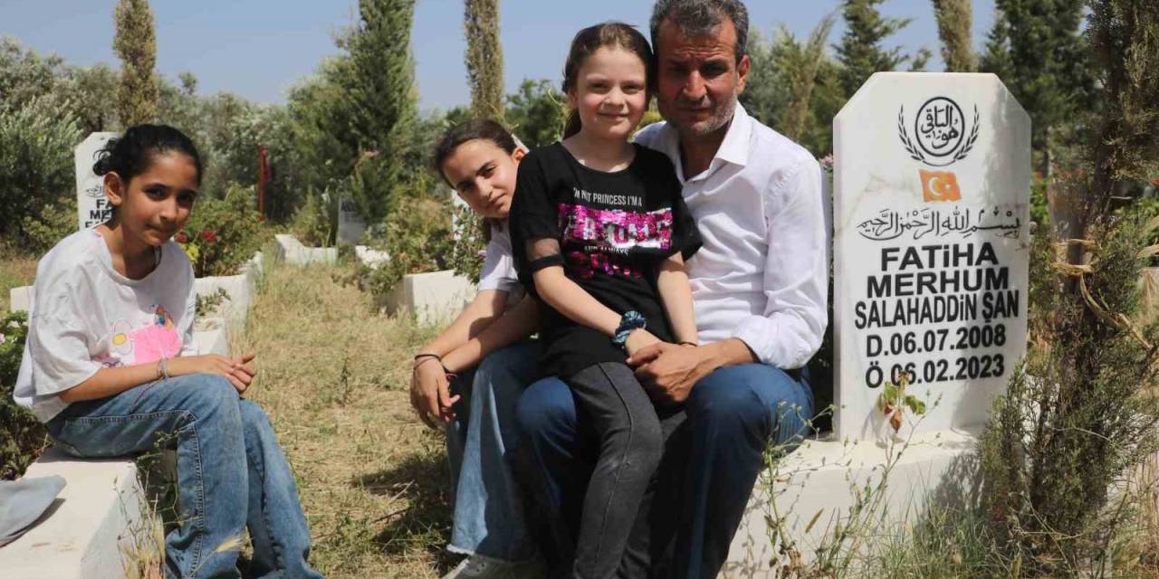 Depremde 3 Evladını Ve Eşini Kaybeden Baba, Enkazdan Kurtardığı 4 Evladıyla Hayata Tutundu