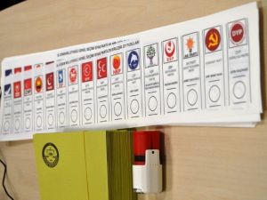 Ayvalık Deniz Hudut Kapısında Oy Verme İşlemi Başladı