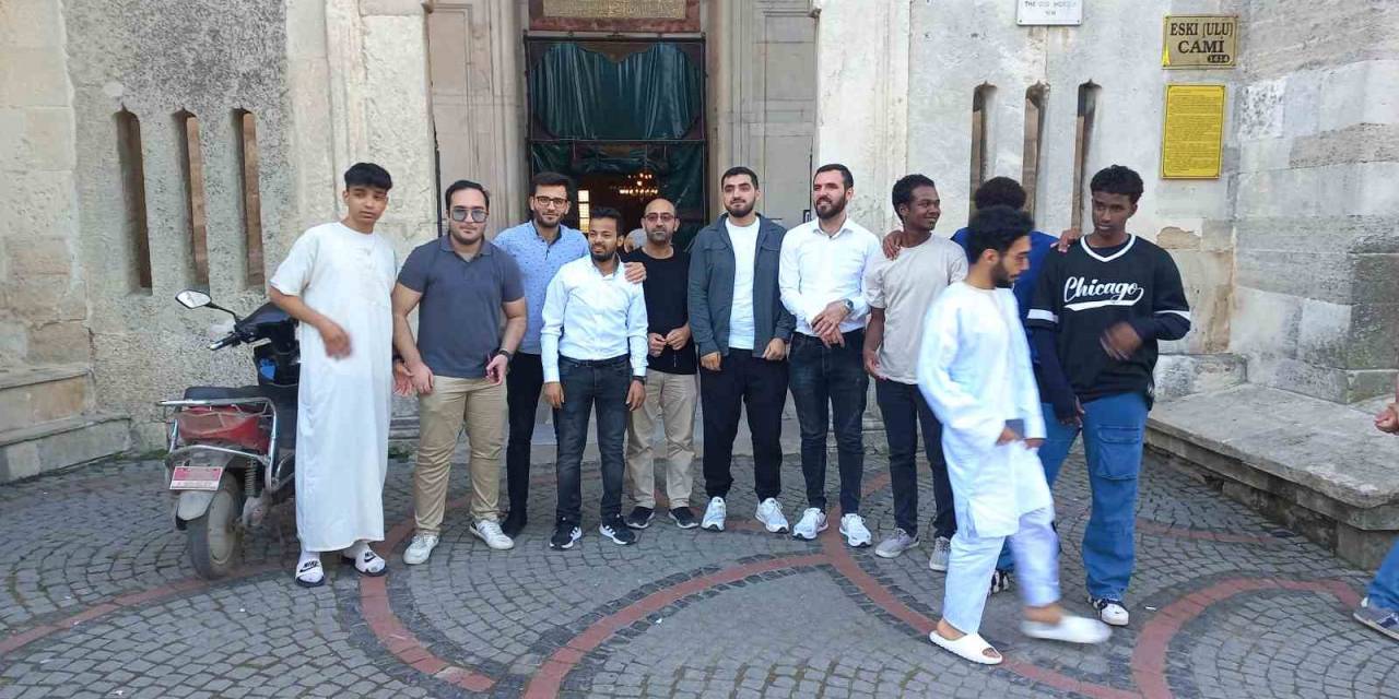 Yurt Dışından Edirne’ye Gelen Müslüman Öğrencilerin Bayram Heyecanı