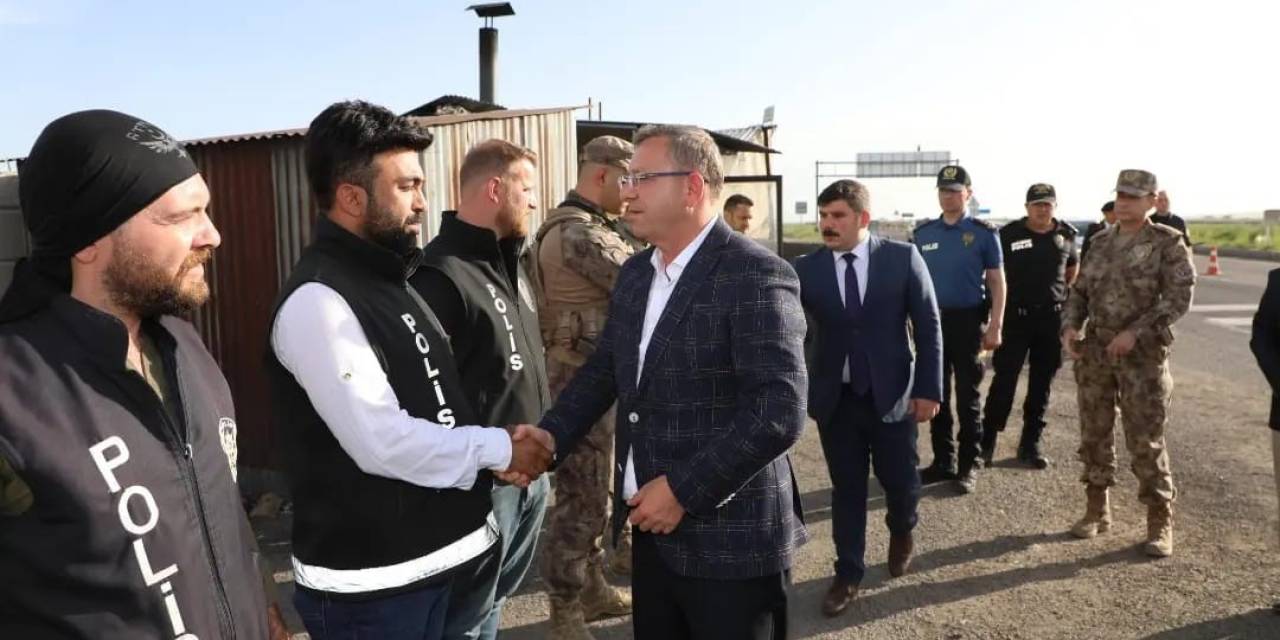 Kars’ta Bayramda 2 Bin 527 Polis Ve Jandarma Görevlendirildi