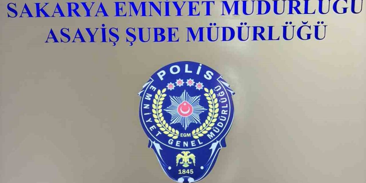 Bayram Sabahı Kuyumcudan 500 Bin Lira Değerinde Ziynet Eşya Çalan Şüpheli Yakalandı