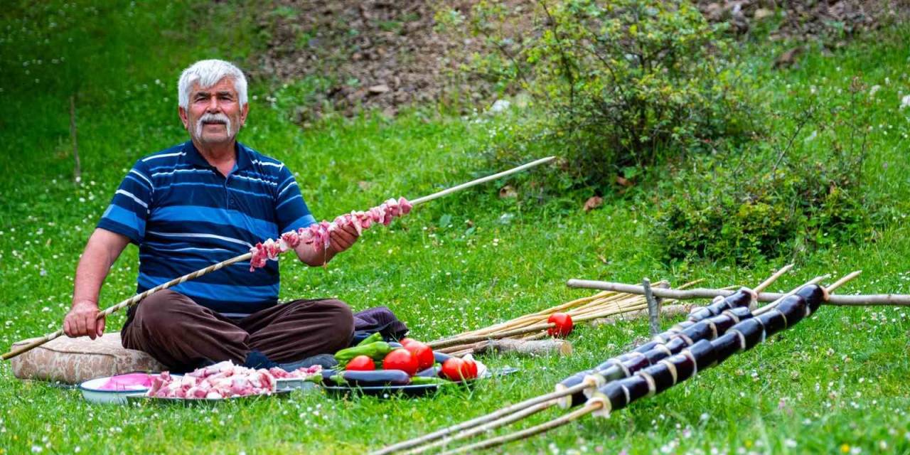 Coğrafi İşaretli Tokat Kebabı Almus İlçesinde Farklı Lezzete Dönüşüyor