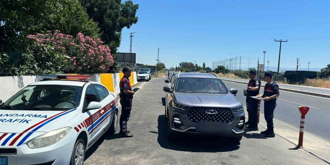 Jandarmadan Hız Ve Emniyet Kemeri Denetimi