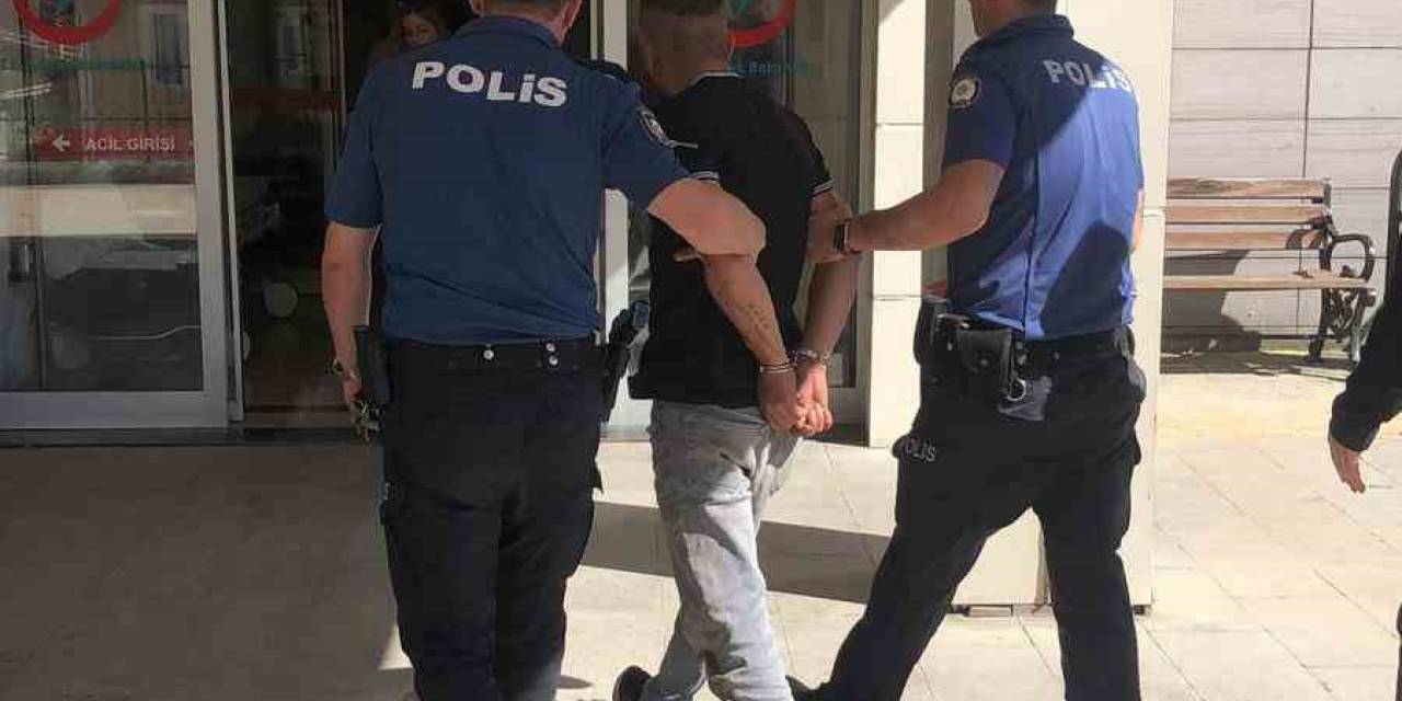 Araç Hırsızlığından Aranıyordu: Alkollü Ve Ehliyetsiz Araç Kullanırken Yakayı Ele Verdi