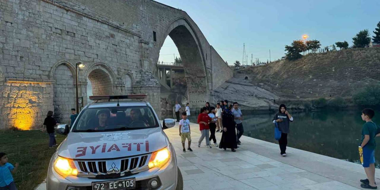 Silvan’da Barajda Mahsur Kalan 2 Vatandaş Kendi İmkanlarıyla Çıktı