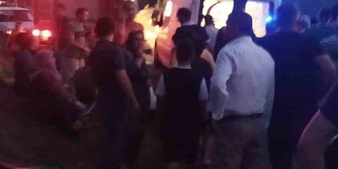 Adana’da Otomobil Uçurumdan Yuvarlandı: 5 Yaralı