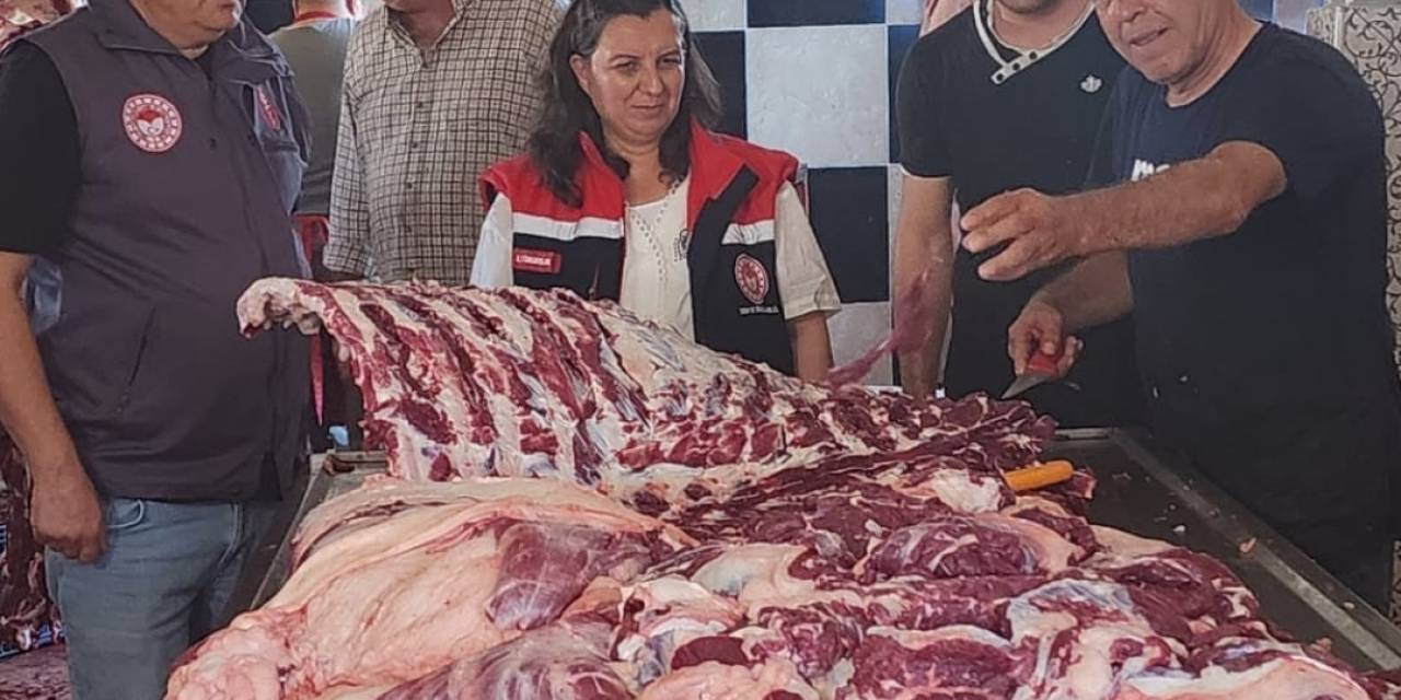 Kurban Kesim Ve Kurbanlık Hayvan Satış Yerleri Denetleniyor