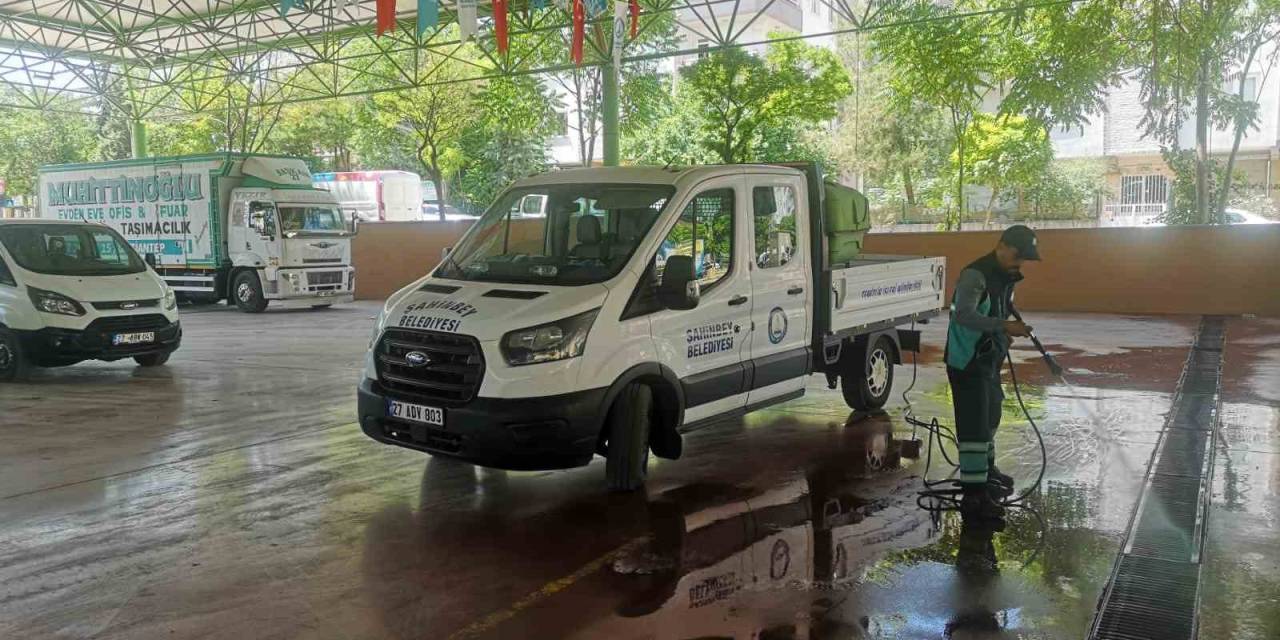 Şahinbey Belediyesi Kurban Bayramında Kötü Kokuları Engelliyor