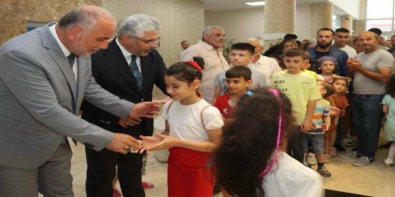 Başkan Sandıkçı: “Kurban Bayramının Gönül Coğrafyamızda Huzur Ve Barışa Vesile Olmasını Temenni Ediyorum”