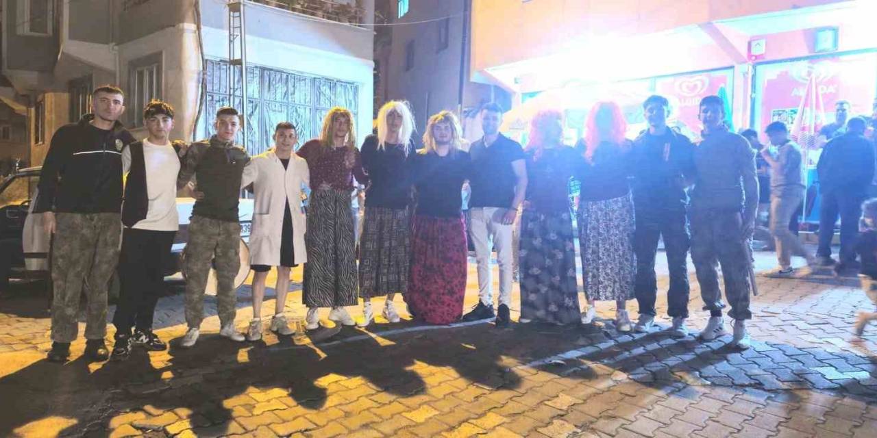 Geleneksel ’deve Oyunları’ Bu Yıl Da Coşkuyla Yapıldı