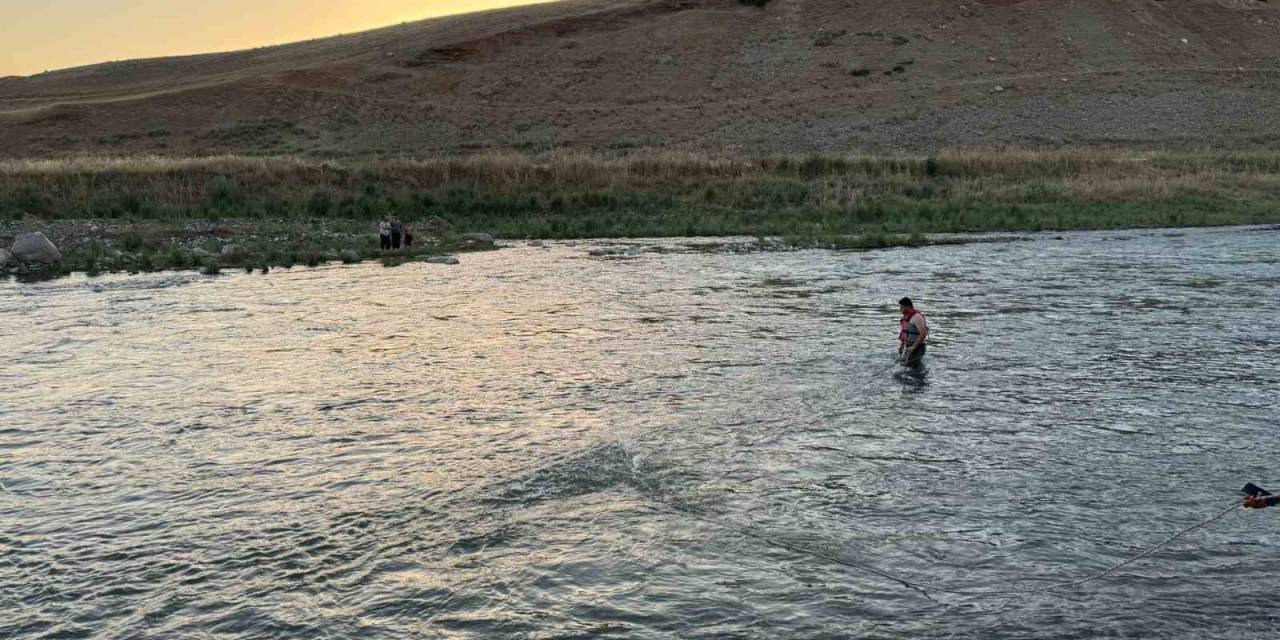 Kezar Çayı’nda Mahsur Kalan 11 Kişi Kurtarıldı