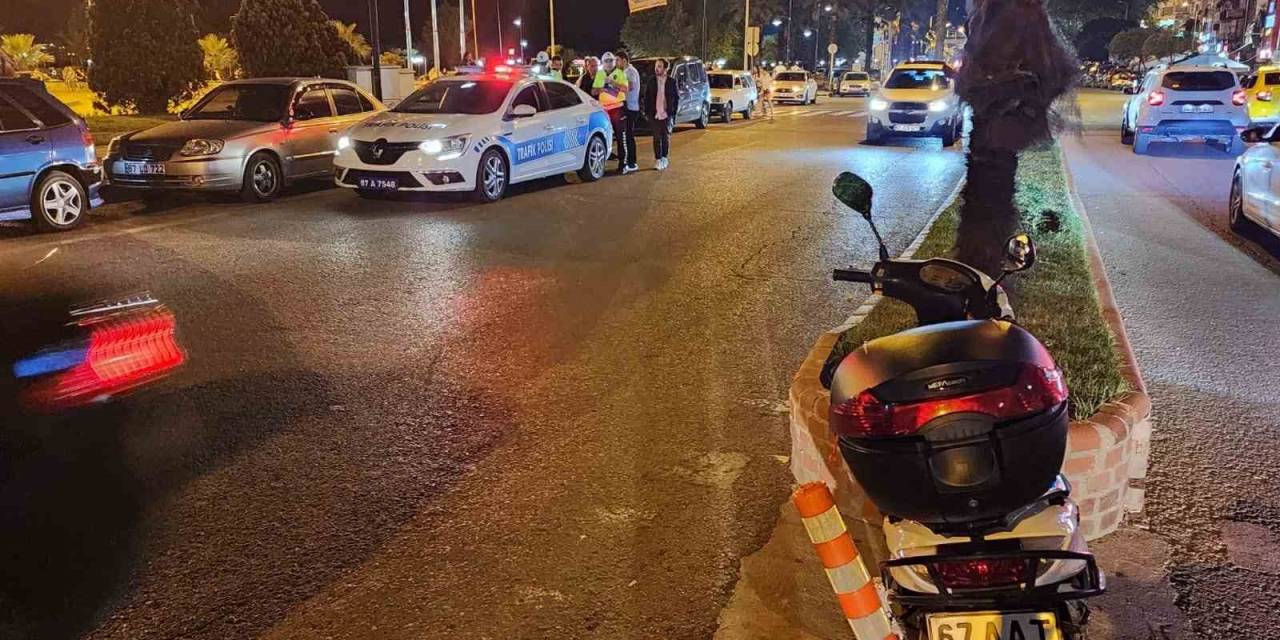 Otomobil İle Motosiklet Çarpıştı: 1 Yaralı