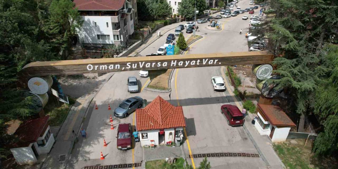 Soğuksu Milli Parkı’nda Uzun Araç Kuyrukları Oluştu