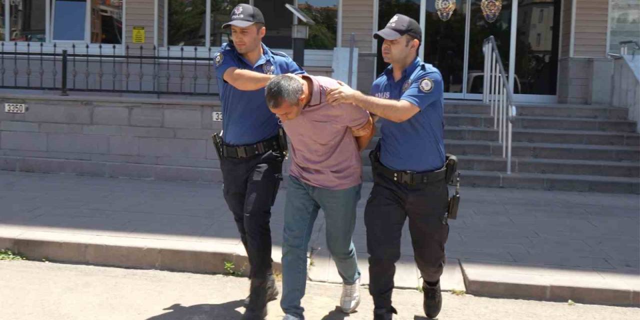 Polise Şiddet Gösteren Alkollü Şahıs Adliyeye Sevk Edildi