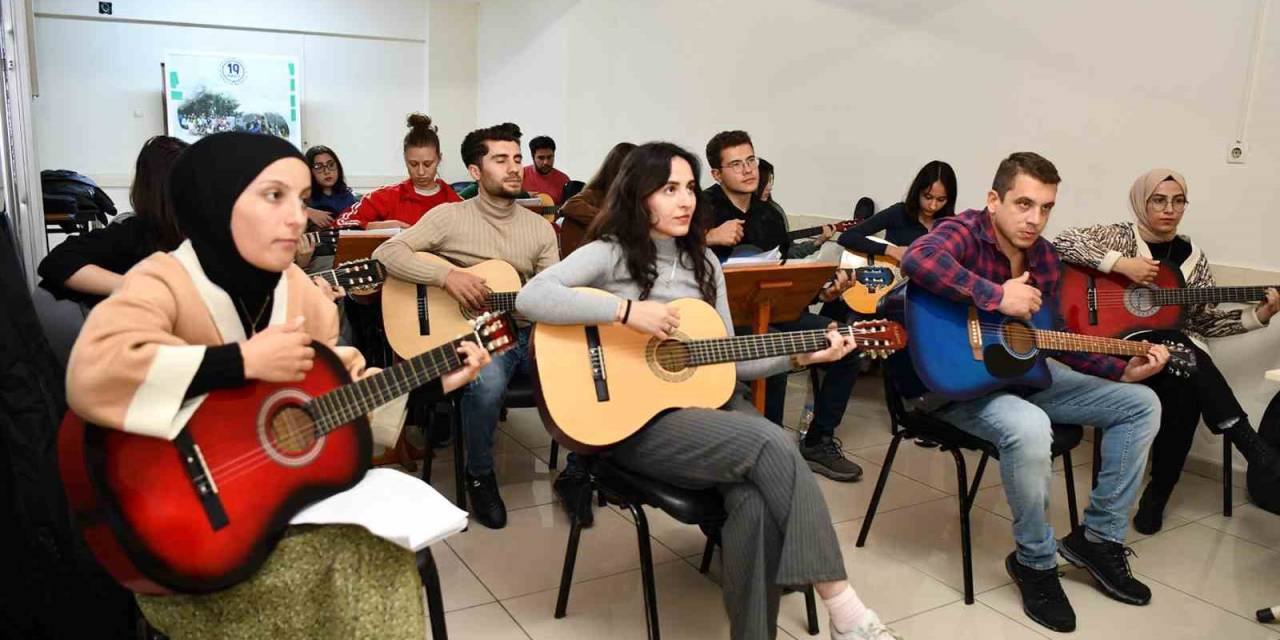 Gençlik Merkezleri’nden 456 Bin 222 Genç Yararlandı