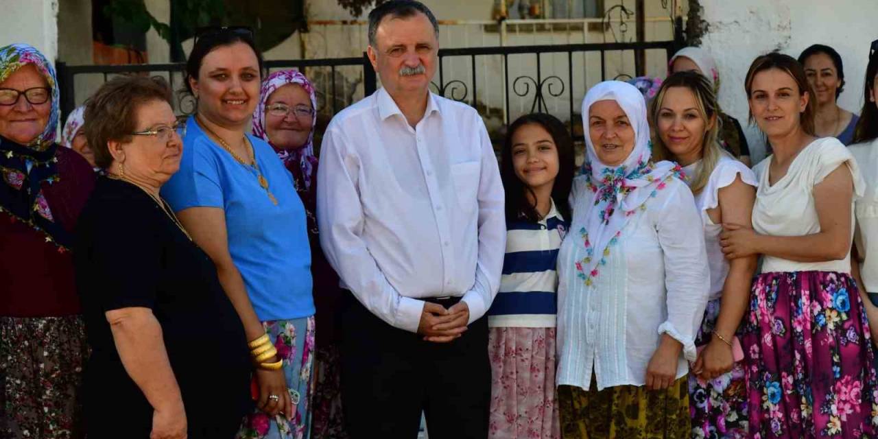 Kurban Bayramı’nı Vatandaşlarla Geçiren Başkan Balaban’a Yoğun İlgi