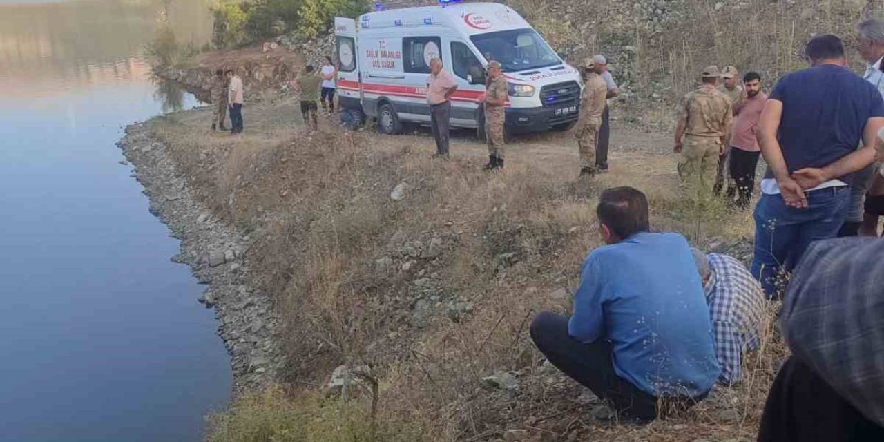 Gaziantep’te Gölete Giren 2 Gençten Biri Kurtarıldı, Diğeri Aranıyor