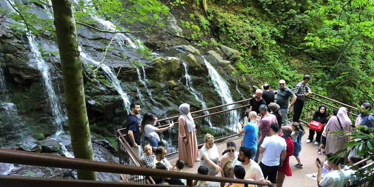 Bayram Boyunca Binlerce Kişiyi Ağırladı